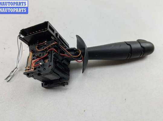 купить Переключатель поворотов на Renault Laguna II (2001-2007)