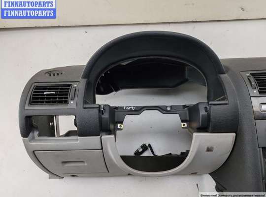 Панель передняя салона (Торпедо) на Ford Mondeo III