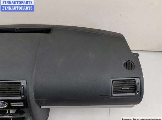 Панель передняя салона (Торпедо) на Ford Mondeo III