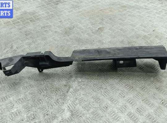 купить Кронштейн бампера заднего на Peugeot 307