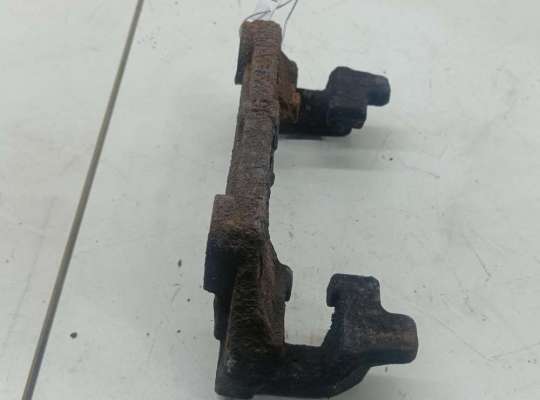 Скоба суппорта заднего FO1871388 на Ford C-Max