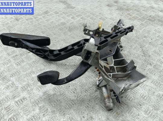 купить Узел педальный на Audi 80 B4 (1991-1996)