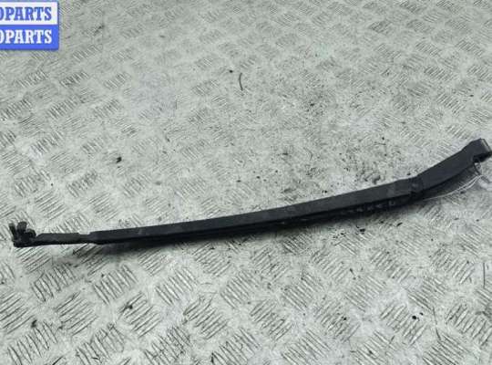 купить Щеткодержатель (поводок стеклоочистителя) передний на Volkswagen Touareg