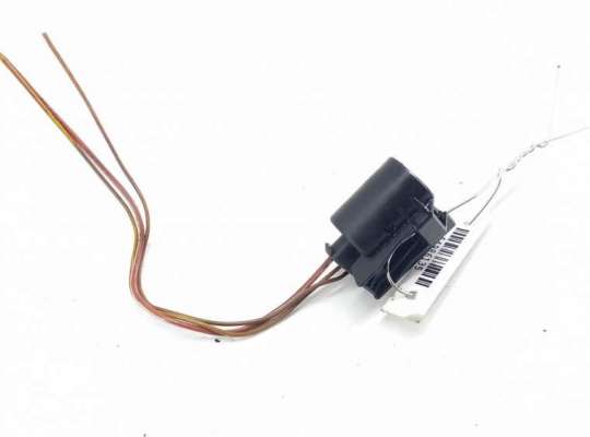 купить Разъем (фишка) проводки на BMW 3 E90/E91/E92/E93 (2005-2013)