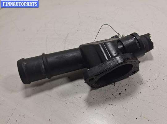 купить Фланец (тройник) системы охлаждения на Volkswagen Caddy (2004-2010)