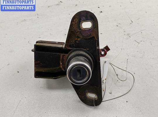 Кнопка открывания багажника OP2399845 на Opel Vectra B (1995-2002)