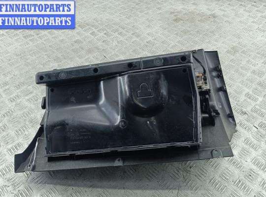 купить Бардачок на Volkswagen Golf-4