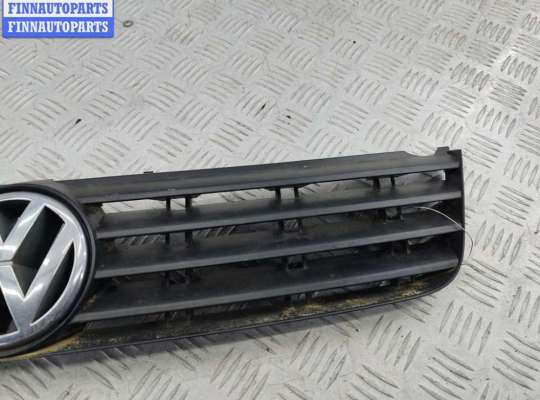 купить Решетка радиатора на Volkswagen Passat B5