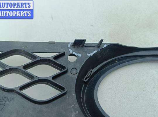 купить Рамка фары противотуманной левой на Mercedes E-Class W211 (2002-2009)