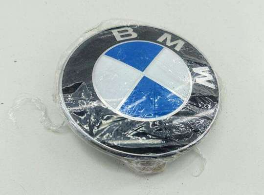 Купить Эмблема на BMW 3 E90/E91/E92/E93 (2005-2013) Эмблема BM3588307 на BMW 3 E90/E91/E92/E93 (2005-2013)