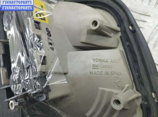 купить Фонарь крышки багажника правый на Opel Omega B (1994-2003)