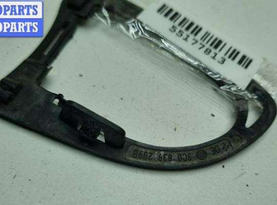 купить Накладка на ручку двери на Volkswagen Passat B6