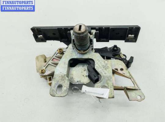 Купить Ручка крышки (двери) багажника на Volkswagen Passat B5 Ручка крышки (двери) багажника VG2718157 на Volkswagen Passat B5
