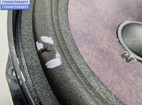 купить Динамик двери передней левой на Volkswagen Passat B5