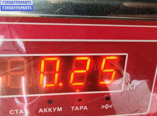 купить Молдинг двери передней левой на Volkswagen Passat B4