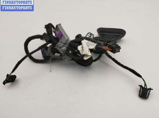 Проводка двери AU1747384 на Audi A4 B6 (2001-2004)