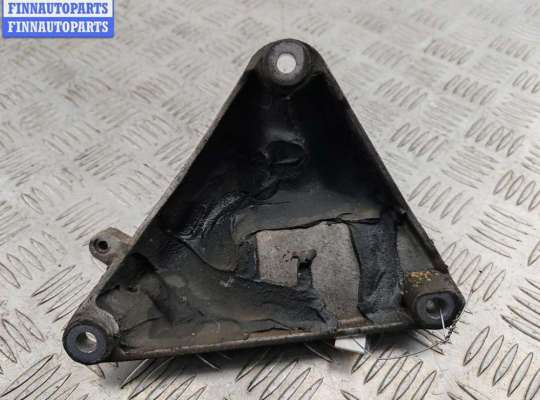 купить Кронштейн КПП опорный на Audi A6 C5 (1997-2005)