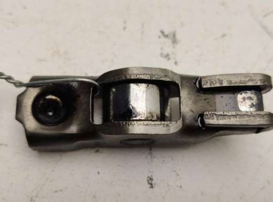 Коромысло клапана (рокер) PG1029862 на Peugeot 307