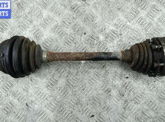 купить Полуось передняя левая на Volkswagen Passat B4