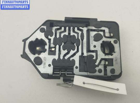 Купить Плата фонаря заднего левого на Volkswagen Vento Плата фонаря заднего левого VG2752281 на Volkswagen Vento