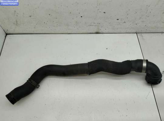 Патрубок радиатора VG2489645 на Volkswagen Passat B6