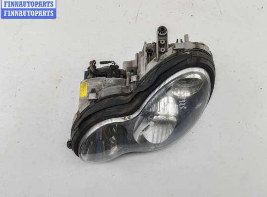 купить Фара левая на Mercedes C-Class W203 (2000-2006)