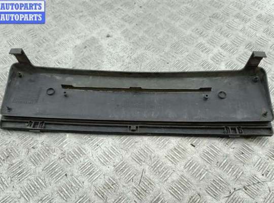 купить Накладка на бампер на Mercedes C-Class W203 (2000-2006)