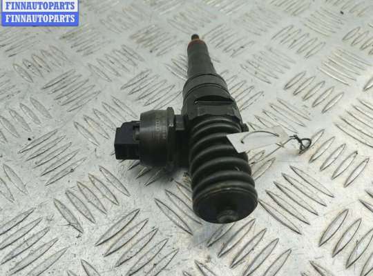 Форсунка топливная на Volkswagen Passat B6 (3C)