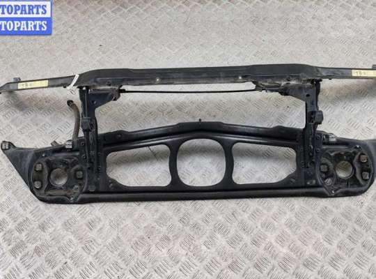 Рамка передняя (панель кузовная, телевизор) BM3547503 на BMW 3 E46 (1998-2006)