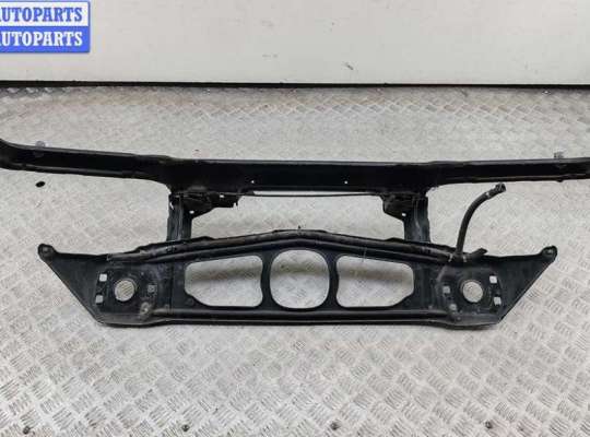 Панель передняя (телевизор) на BMW 3 (E46)