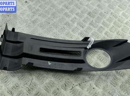 купить Рамка фары противотуманной левой на Volkswagen Caddy (2004-2010)