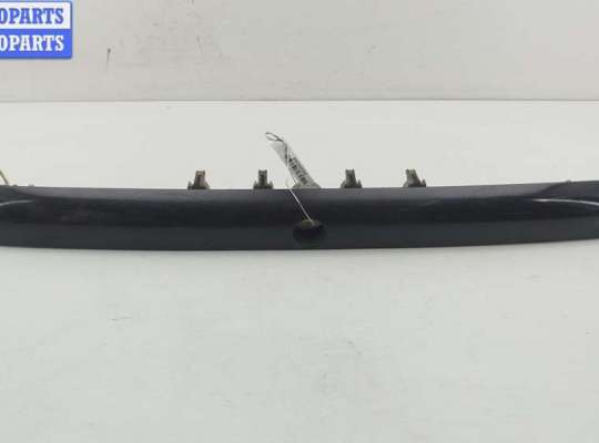 Накладка подсветки номера VG2718130 на Volkswagen Passat B5