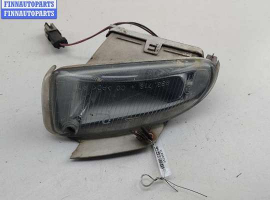 купить Фара противотуманная правая на Chrysler Voyager (1996-2000)