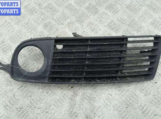 купить Рамка фары противотуманной левой на Audi A6 C5 (1997-2005)