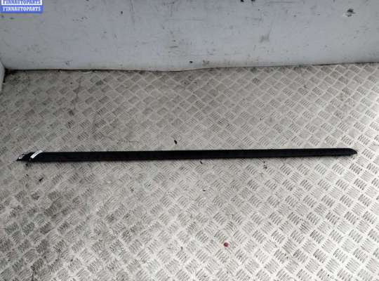 Молдинг двери передней левой PG1220782 на Peugeot 307