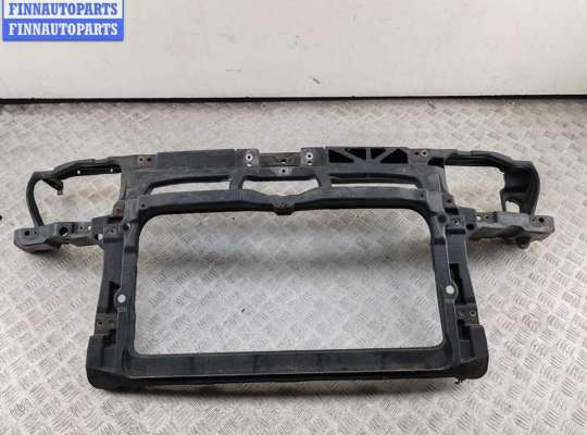 Рамка передняя (панель кузовная, телевизор) VG2674092 на Volkswagen Golf-4