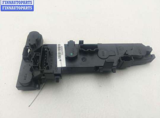 купить Плата фонаря заднего левого на Volkswagen Golf-4