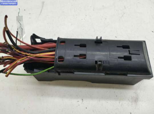 купить Блок предохранителей на Volkswagen Touran