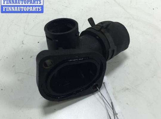 купить Фланец (тройник) системы охлаждения на Volkswagen Passat B5