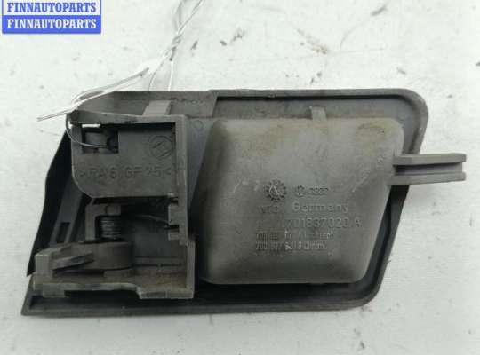 купить Ручка двери внутренняя передняя правая на Volkswagen Transporter T4