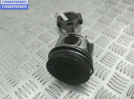 Поршневая группа (поршень, шатун) на Volkswagen Passat B7 (36)