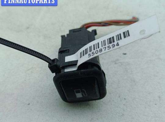 купить Кнопка открывания лючка топливного бака на Volkswagen Passat B5