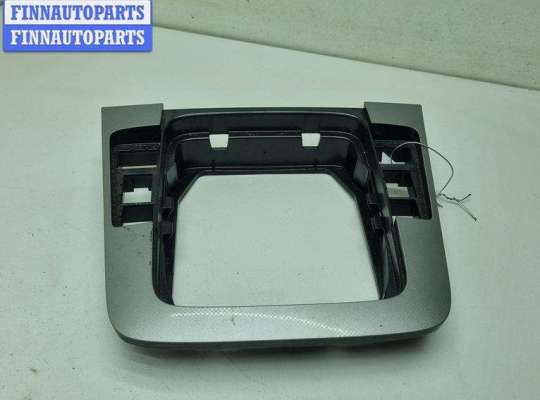 Купить Накладка декоративная на торпедо на Volkswagen Passat B6 Накладка декоративная на торпедо VG2587864 на Volkswagen Passat B6