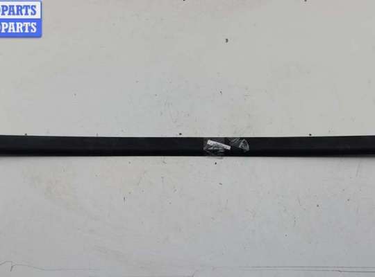 купить Молдинг двери передней правой на Opel Vectra B (1995-2002)