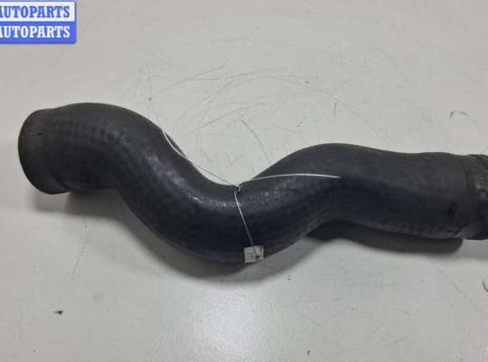 Купить Патрубок интеркулера на Opel Zafira B (2004-2014) Патрубок интеркулера OP2342985 на Opel Zafira B (2004-2014)