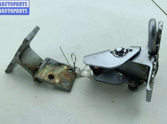 купить Петля двери передней левой на Audi A6 C4 (1994-1997)