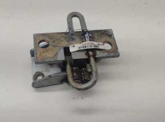 купить Петля двери передней левой на Audi A6 C4 (1994-1997)