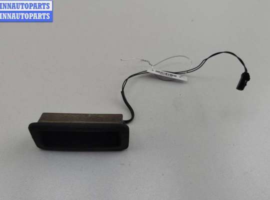 купить Кнопка открывания багажника на Ford Focus II (2004-2011)