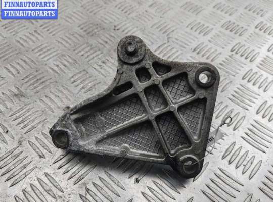 купить Кронштейн КПП опорный на Renault Scenic I (1996-2003)