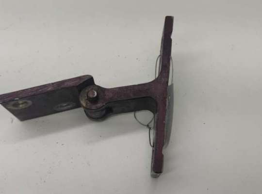 купить Петля двери передней правой на Audi A6 C4 (1994-1997)